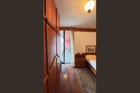 Apartamento à venda com 298m², 3 quartos e 3 vagas Apartamento à venda com 298m², 3 quartos e 3 vagasSuíte 3