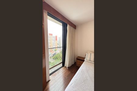 Apartamento à venda com 298m², 3 quartos e 3 vagas Apartamento à venda com 298m², 3 quartos e 3 vagasSuíte 2