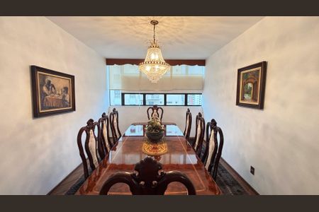Apartamento à venda com 298m², 3 quartos e 3 vagas Apartamento à venda com 298m², 3 quartos e 3 vagasSala de Jantar