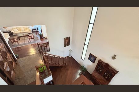 Apartamento à venda com 298m², 3 quartos e 3 vagas Apartamento à venda com 298m², 3 quartos e 3 vagasMezanino