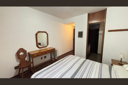 Apartamento à venda com 298m², 3 quartos e 3 vagas Apartamento à venda com 298m², 3 quartos e 3 vagasSuite 1