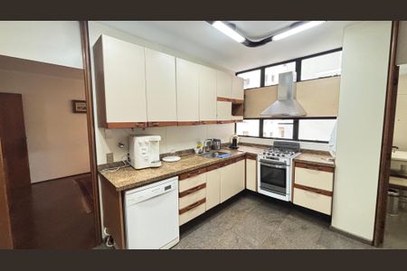 Apartamento à venda com 298m², 3 quartos e 3 vagas Apartamento à venda com 298m², 3 quartos e 3 vagasCozinha