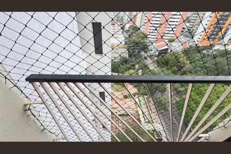 Apartamento à venda com 298m², 3 quartos e 3 vagas Apartamento à venda com 298m², 3 quartos e 3 vagasSuíte 2 Varanda