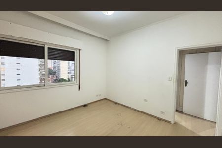 Apartamento à venda com 193m², 3 quartos e 1 vaga Apartamento à venda com 193m², 3 quartos e 1 vagaSuite