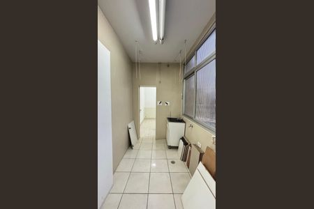 Apartamento à venda com 193m², 3 quartos e 1 vaga Apartamento à venda com 193m², 3 quartos e 1 vagaÁrea de Serviço