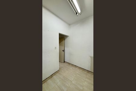 Apartamento à venda com 193m², 3 quartos e 1 vaga Apartamento à venda com 193m², 3 quartos e 1 vagaQuarto Apoio - Área de Serviço
