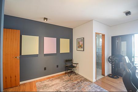 Casa à venda com 340m², 3 quartos e 6 vagas Casa à venda com 340m², 3 quartos e 6 vagasQuarto 2 - Suíte