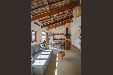 Casa à venda com 340m², 3 quartos e 6 vagas Casa à venda com 340m², 3 quartos e 6 vagasChurrasqueira