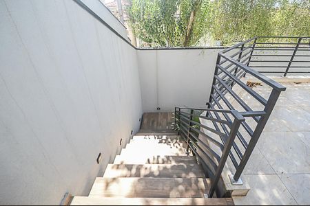 Casa à venda com 340m², 3 quartos e 6 vagas Casa à venda com 340m², 3 quartos e 6 vagasHall de entrada