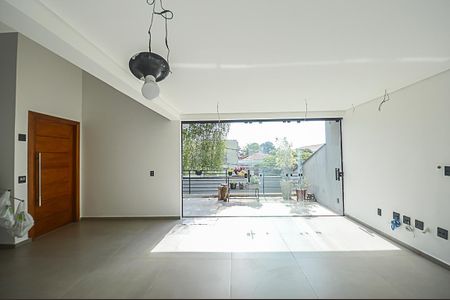 Casa à venda com 340m², 3 quartos e 6 vagas Casa à venda com 340m², 3 quartos e 6 vagasSala