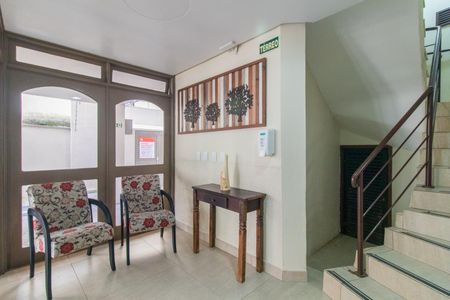 Apartamento à venda com 56m², 2 quartos e 1 vaga Apartamento à venda com 56m², 2 quartos e 1 vagaHall social