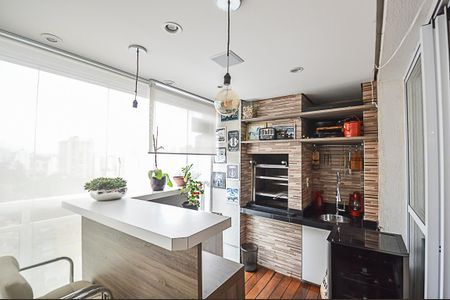 Apartamento à venda com 130m², 2 quartos e 2 vagas Apartamento à venda com 130m², 2 quartos e 2 vagasVaranda