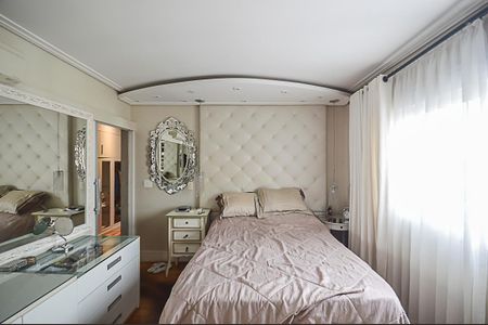 Apartamento à venda com 130m², 2 quartos e 2 vagas Apartamento à venda com 130m², 2 quartos e 2 vagasSuíte 2