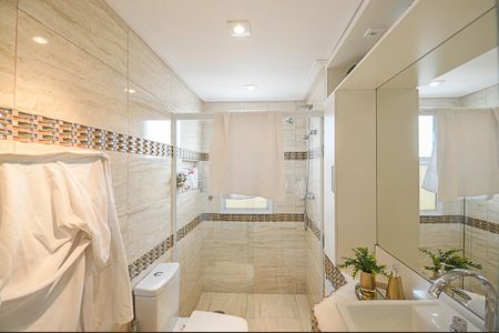 Apartamento à venda com 130m², 2 quartos e 2 vagas Apartamento à venda com 130m², 2 quartos e 2 vagasBanheiro da Suíte 2