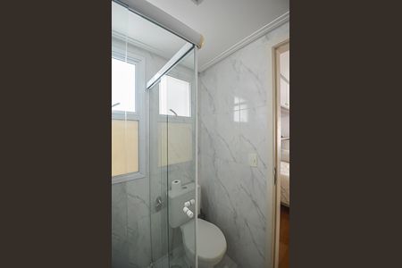 Apartamento à venda com 130m², 2 quartos e 2 vagas Apartamento à venda com 130m², 2 quartos e 2 vagasBanheiro da Suíte