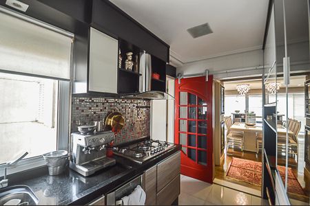 Apartamento à venda com 130m², 2 quartos e 2 vagas Apartamento à venda com 130m², 2 quartos e 2 vagasCozinha