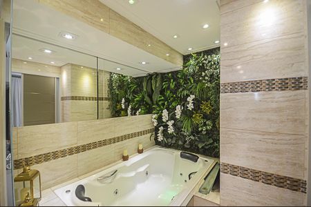 Apartamento à venda com 130m², 2 quartos e 2 vagas Apartamento à venda com 130m², 2 quartos e 2 vagasBanheiro da Suíte 2