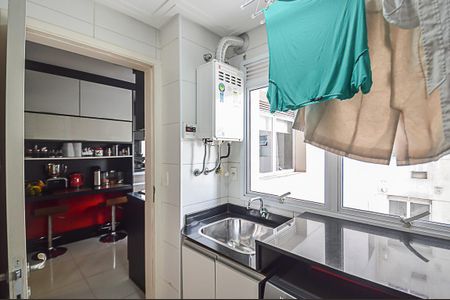 Apartamento à venda com 130m², 2 quartos e 2 vagas Apartamento à venda com 130m², 2 quartos e 2 vagasÁrea de Serviço