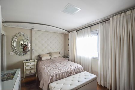 Apartamento à venda com 130m², 2 quartos e 2 vagas Apartamento à venda com 130m², 2 quartos e 2 vagasSuíte 2