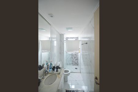 Apartamento à venda com 130m², 2 quartos e 2 vagas Apartamento à venda com 130m², 2 quartos e 2 vagasBanheiro