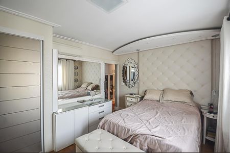 Apartamento à venda com 130m², 2 quartos e 2 vagas Apartamento à venda com 130m², 2 quartos e 2 vagasSuíte 2