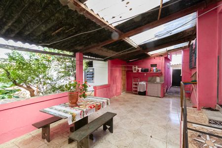 Casa à venda com 360m², 2 quartos e sem vagaQuintal