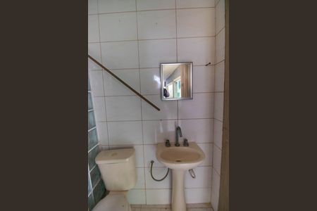 Casa de condomínio à venda com 261m², 4 quartos e 2 vagas Casa de condomínio à venda com 261m², 4 quartos e 2 vagasÁrea externa - Banheiro