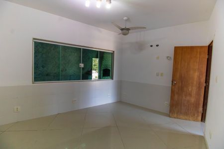 Casa de condomínio à venda com 261m², 4 quartos e 2 vagas Casa de condomínio à venda com 261m², 4 quartos e 2 vagasÁrea externa - Quarto