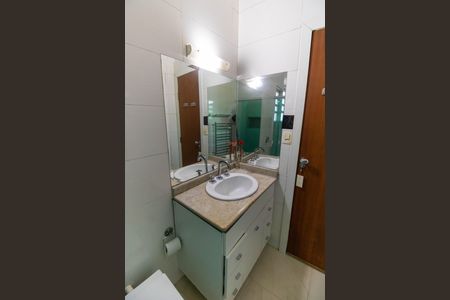 Casa de condomínio à venda com 261m², 4 quartos e 2 vagas Casa de condomínio à venda com 261m², 4 quartos e 2 vagasBanheiro da Suíte 3