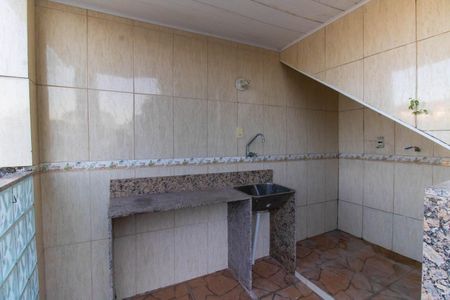 Casa de condomínio à venda com 261m², 4 quartos e 2 vagas Casa de condomínio à venda com 261m², 4 quartos e 2 vagasÁrea de Serviço