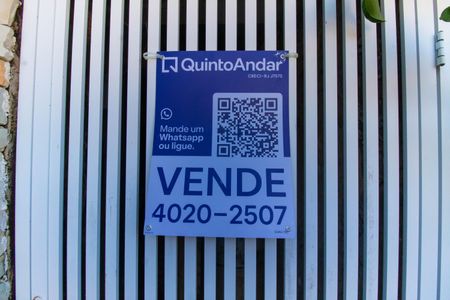 Casa de condomínio à venda com 261m², 4 quartos e 2 vagas Casa de condomínio à venda com 261m², 4 quartos e 2 vagasPlaquinha