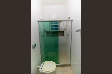 Casa de condomínio à venda com 261m², 4 quartos e 2 vagas Casa de condomínio à venda com 261m², 4 quartos e 2 vagasBanheiro da Suíte 1