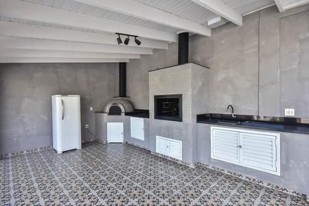 Casa à venda com 848m², 5 quartos e 4 vagas Casa à venda com 848m², 5 quartos e 4 vagasÁrea Gourmet