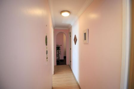 Apartamento à venda com 90m², 3 quartos e 1 vaga Apartamento à venda com 90m², 3 quartos e 1 vagaCorredor