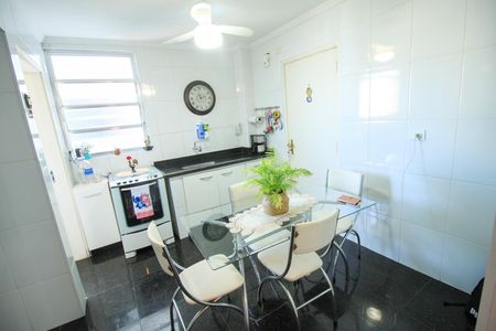 Apartamento à venda com 90m², 3 quartos e 1 vaga Apartamento à venda com 90m², 3 quartos e 1 vagaCozinha