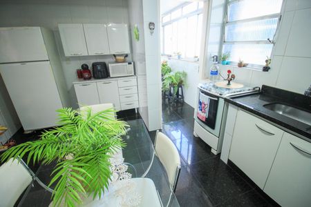 Apartamento à venda com 90m², 3 quartos e 1 vaga Apartamento à venda com 90m², 3 quartos e 1 vagaCozinha
