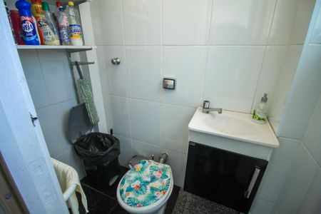 Apartamento à venda com 90m², 3 quartos e 1 vaga Apartamento à venda com 90m², 3 quartos e 1 vagaBanheiro de Serviço