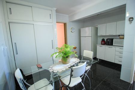 Apartamento à venda com 90m², 3 quartos e 1 vaga Apartamento à venda com 90m², 3 quartos e 1 vagaCozinha