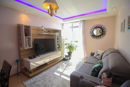 Apartamento à venda com 90m², 3 quartos e 1 vaga Apartamento à venda com 90m², 3 quartos e 1 vagaSala