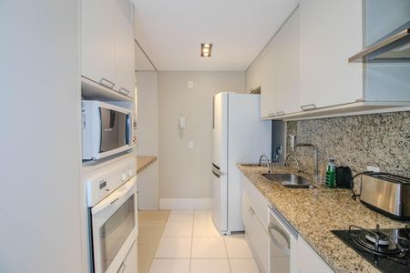 Apartamento à venda com 68m², 2 quartos e 1 vaga Apartamento à venda com 68m², 2 quartos e 1 vagaCozinha