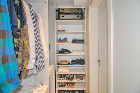 Apartamento à venda com 68m², 2 quartos e 1 vaga Apartamento à venda com 68m², 2 quartos e 1 vagaSuíte Closet