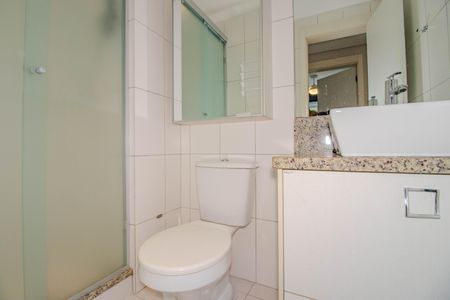 Apartamento à venda com 68m², 2 quartos e 1 vaga Apartamento à venda com 68m², 2 quartos e 1 vagaBanheiro