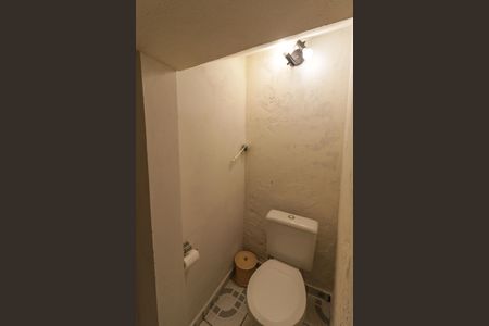 Casa à venda com 250m², 3 quartos e 3 vagas Casa à venda com 250m², 3 quartos e 3 vagasÁrea comum