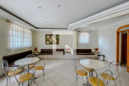 Apartamento à venda com 63m², 2 quartos e 1 vaga Apartamento à venda com 63m², 2 quartos e 1 vagaCondomínio - Salão de Festas