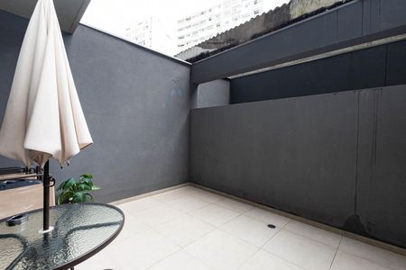 Studio à venda com 32m², 1 quarto e sem vagaVaranda 