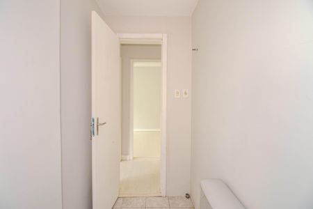 Apartamento à venda com 64m², 2 quartos e 1 vaga Apartamento à venda com 64m², 2 quartos e 1 vagaBanheiro