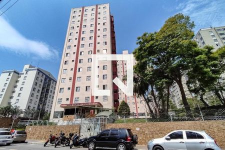 Apartamento à venda com 54m², 2 quartos e 1 vaga Apartamento à venda com 54m², 2 quartos e 1 vagaFachada