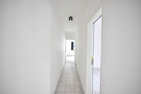 Casa para alugar com 300m², 3 quartos e 10 vagas Casa para alugar com 300m², 3 quartos e 10 vagasCorredor