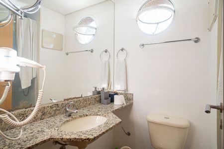 Studio à venda com 28m², 1 quarto e 1 vaga Studio à venda com 28m², 1 quarto e 1 vagaBanheiro