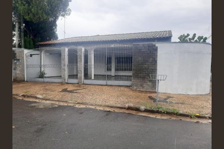 Casa à venda com 280m², 4 quartos e 3 vagas Casa à venda com 280m², 4 quartos e 3 vagasFoto 03